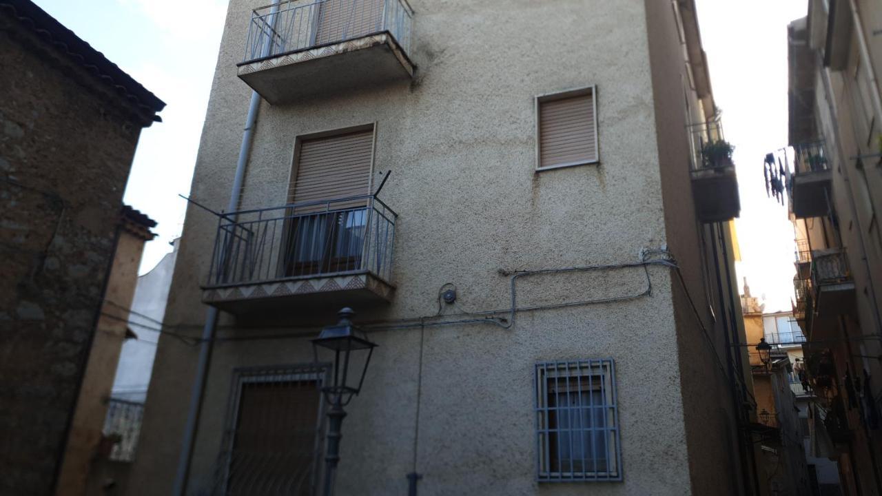 Casa Vacanze Luisa มารีนาดีกาเมโรตา ภายนอก รูปภาพ